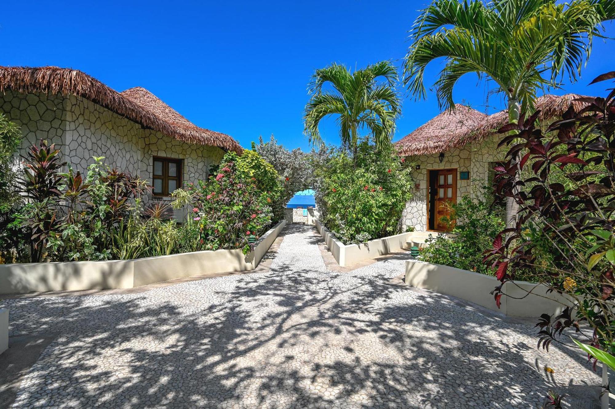 Ocean Cliff Hotel Negril Limited - Adults Only Exterior photo